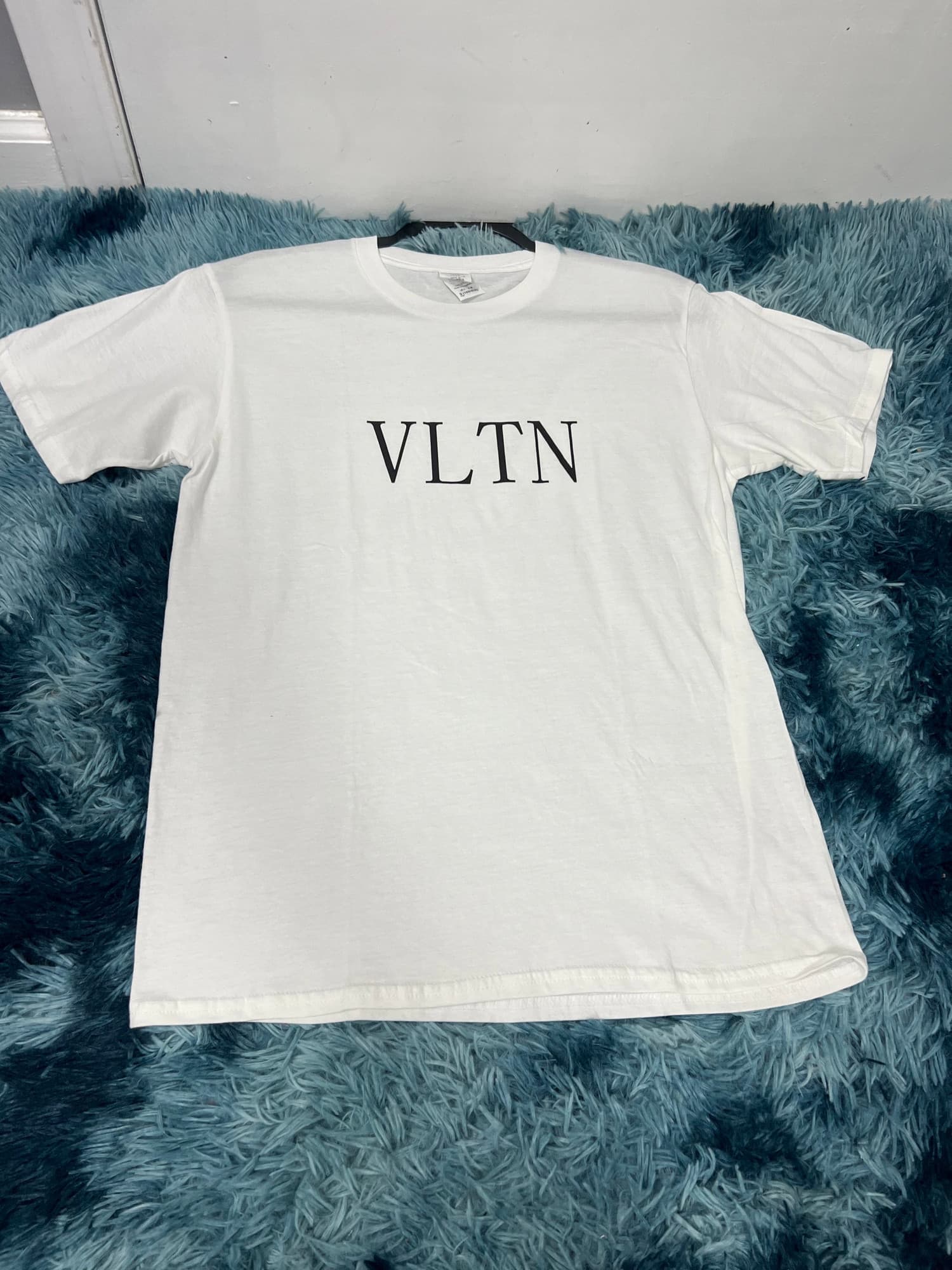 VLTN SHIRT