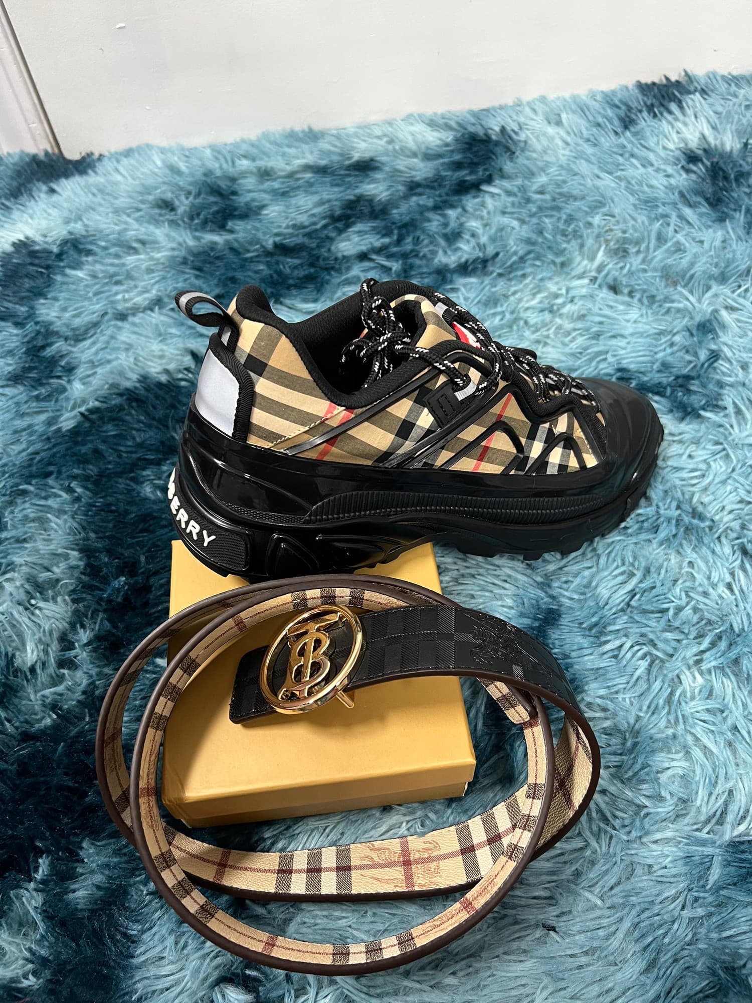 BURBERRY 2PC SET