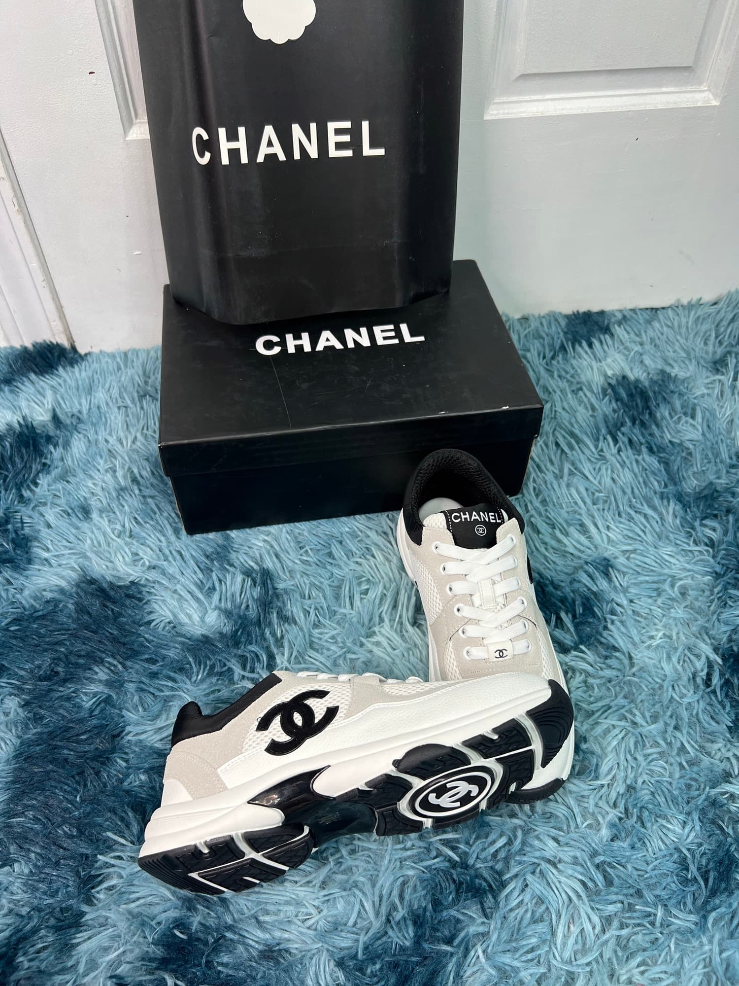 CHANEL SNEAKERS