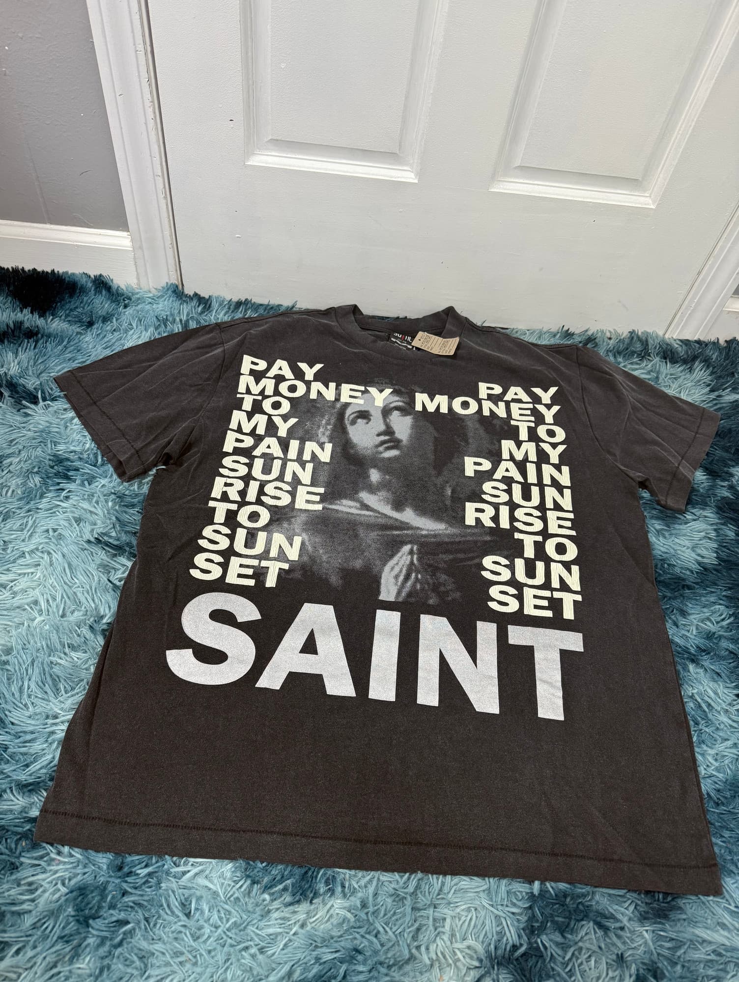 SAINT TEAR SHIRT