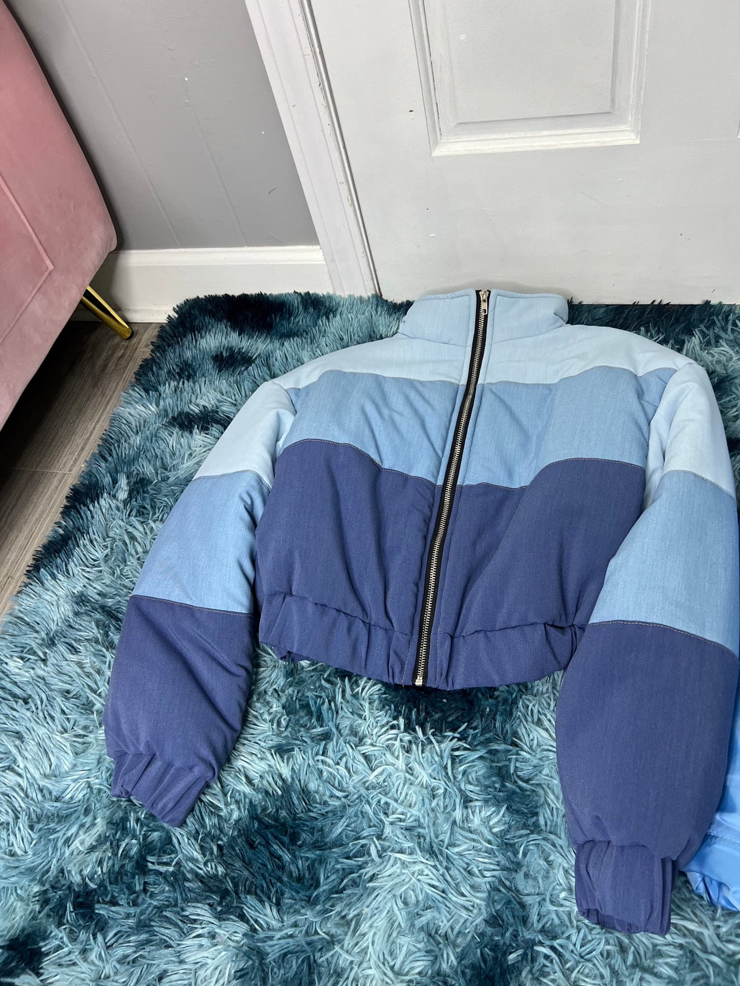 BOMBER JACKET
