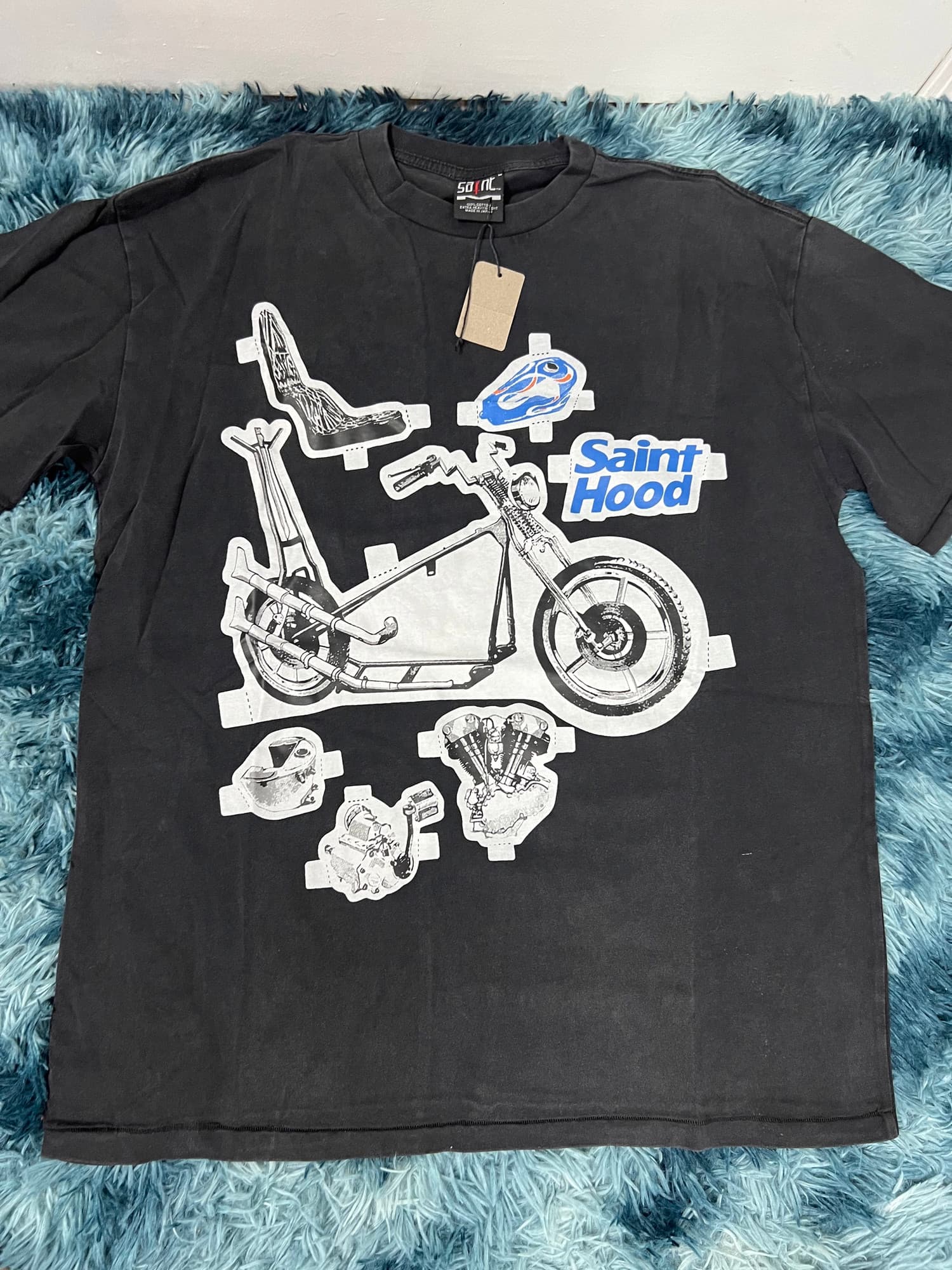 SAINT SHIRT